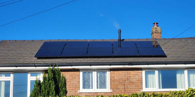 Jinko Solar Panels Installed in Sheffield